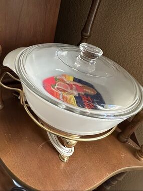 NEW VINTAGE Fire King White Mille Glass 1.5qt Casserole Dish w/Clear Glass Lid
